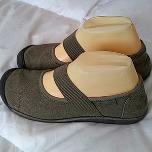 Keen Women's Sienna Mary Jane Slip On Canvas Shoes